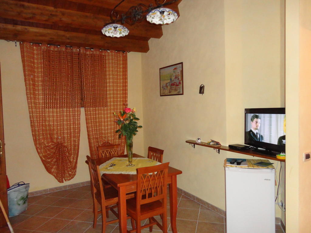 Casa Vacanze Caccamo Santa Lucia Habitación foto