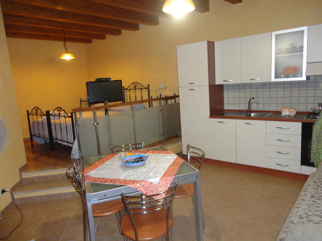 Casa Vacanze Caccamo Santa Lucia Habitación foto